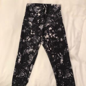 Lululemon Leggings size 6!